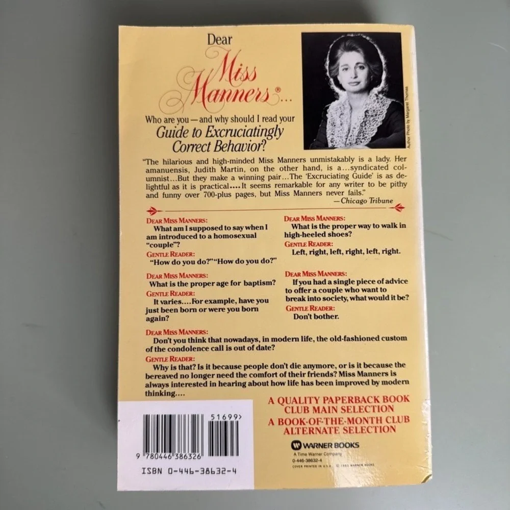 Judith Martin Miss Manners' Guide to Excruciatingly Correct‎ Behavior Paperback